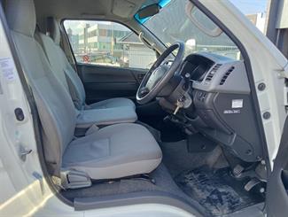 2008 Toyota Hiace - Thumbnail