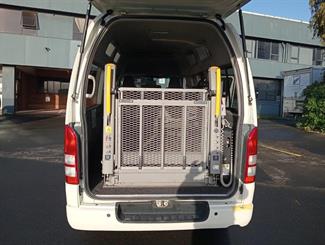 2008 Toyota Hiace - Thumbnail