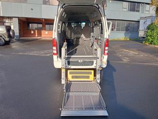 2008 Toyota Hiace - Thumbnail