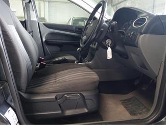 2008 Ford Focus - Thumbnail