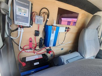 2005 Toyota Hiace - Thumbnail