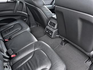 2010 Audi Q7 - Thumbnail