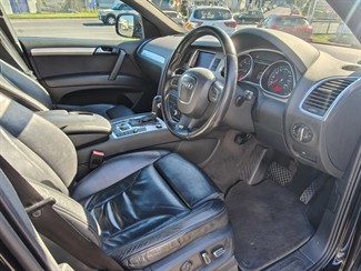 2010 Audi Q7 - Thumbnail