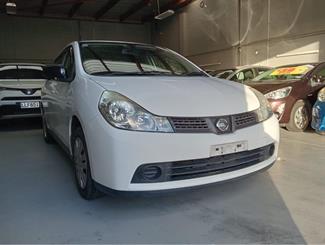 2017 Nissan Wingroad - Thumbnail