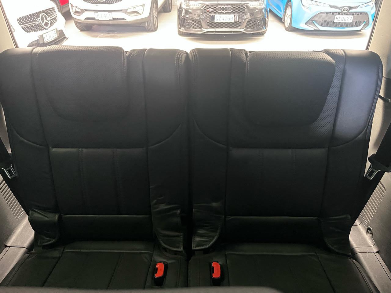2017 Mahindra XUV500