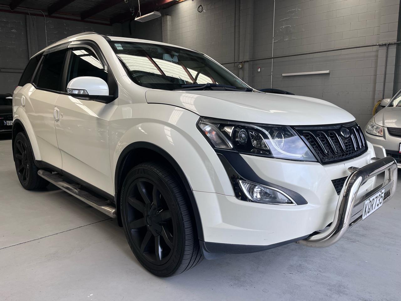 2017 Mahindra XUV500