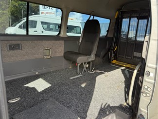 2006 Nissan Caravan - Thumbnail