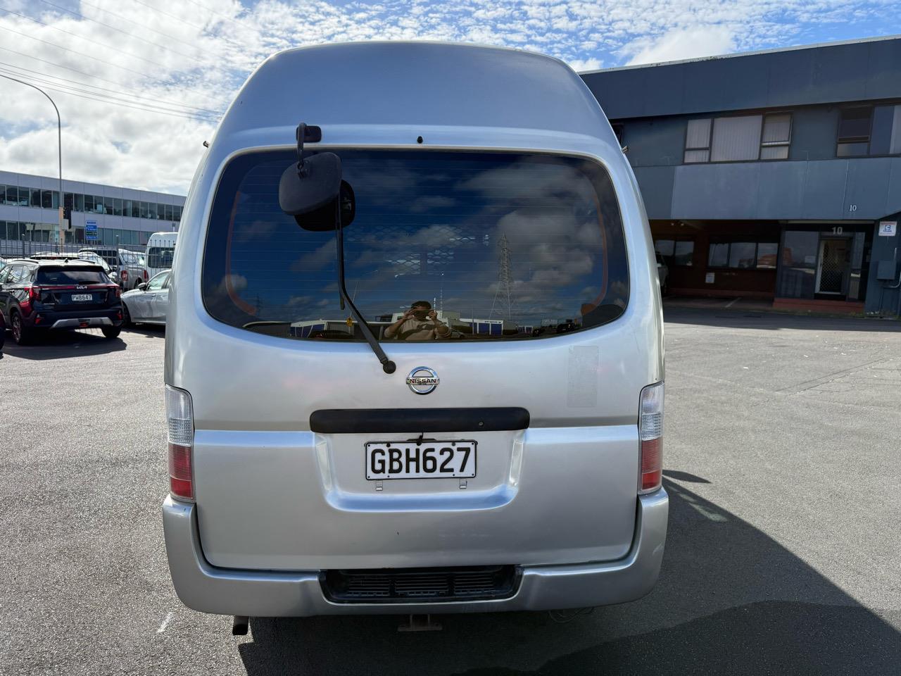 2006 Nissan Caravan