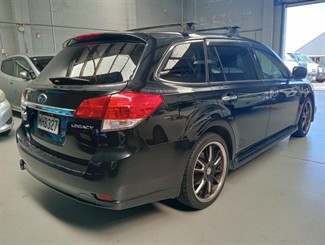 2013 Subaru Legacy - Thumbnail