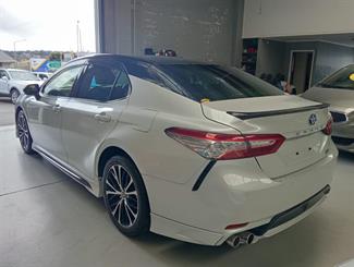 2019 Toyota Camry - Thumbnail