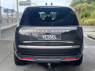 2025 Land Rover Range Rover Sport - Thumbnail