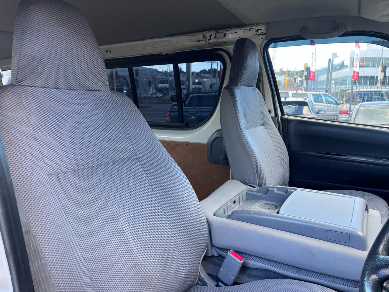 2009 Toyota Hiace