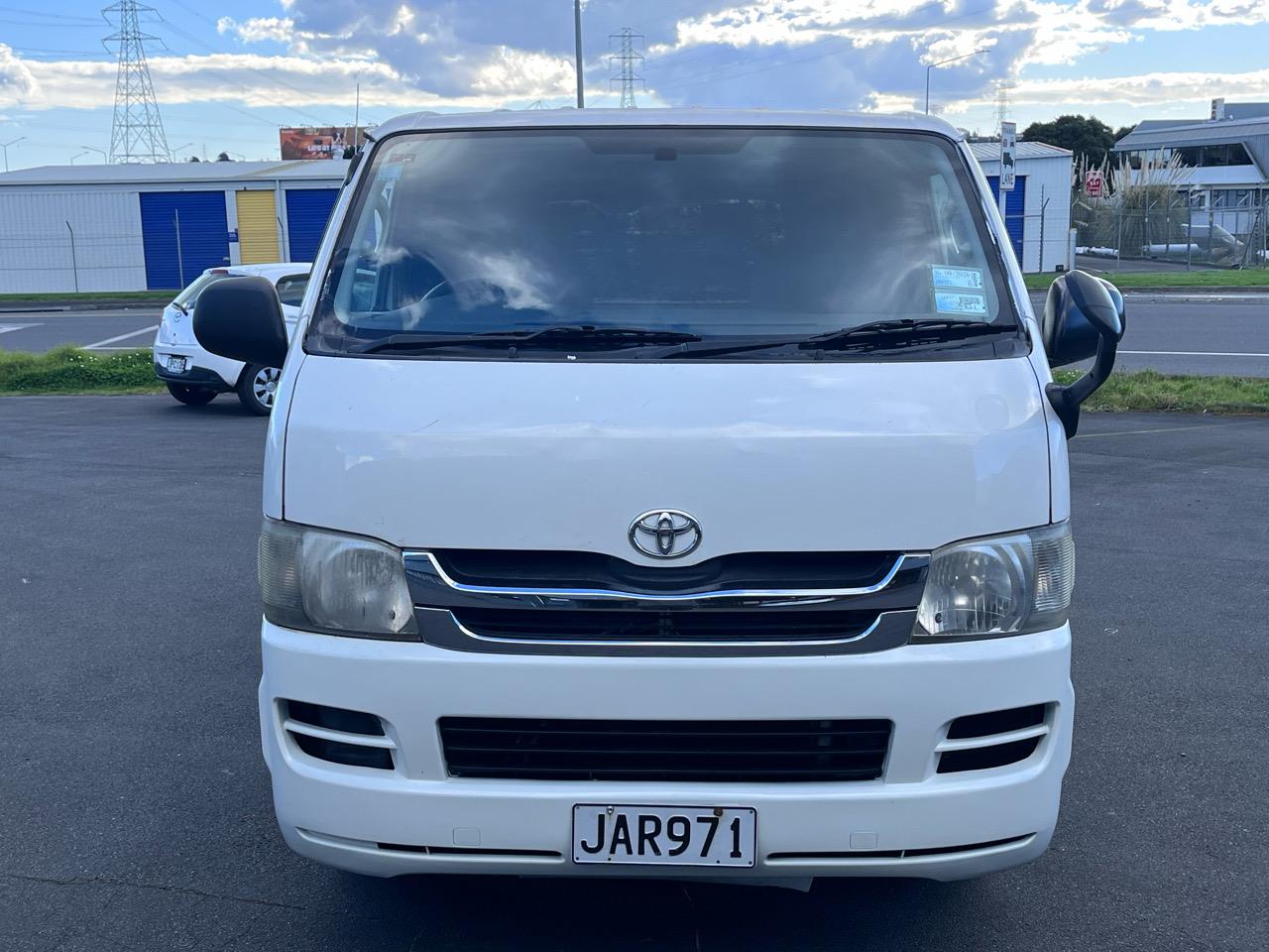 2009 Toyota Hiace
