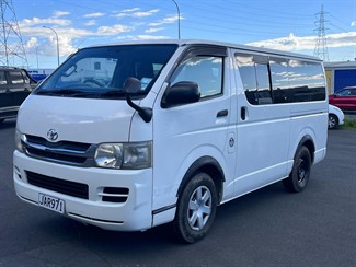 2009 Toyota Hiace - Thumbnail