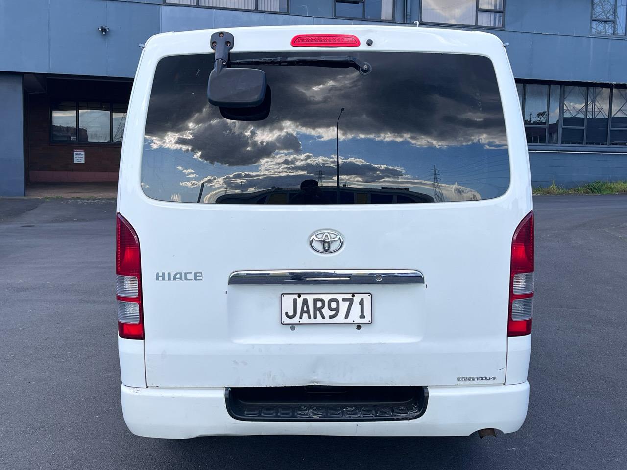 2009 Toyota Hiace