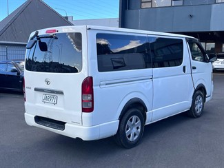 2009 Toyota Hiace - Thumbnail