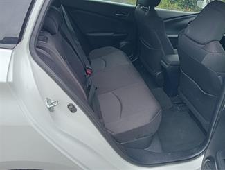 2019 Toyota Prius - Thumbnail
