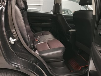 2015 Mitsubishi Outlander - Thumbnail