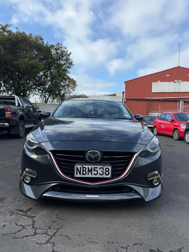 2014 Mazda Axela