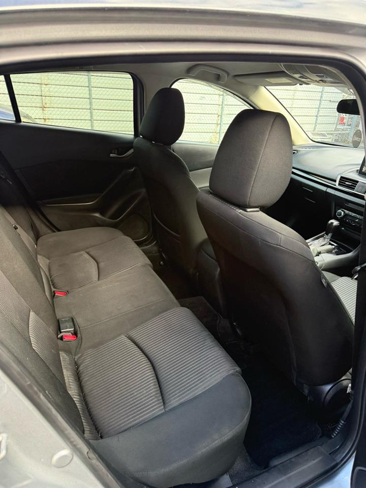 2014 Mazda Axela