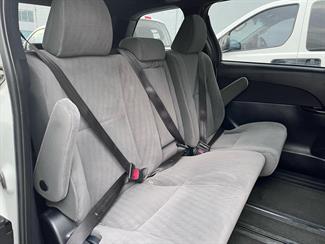 2016 Toyota Previa - Thumbnail