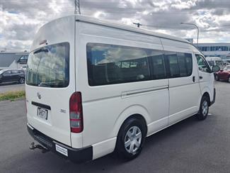 2012 Toyota Hiace - Thumbnail