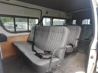 2012 Toyota Hiace - Thumbnail