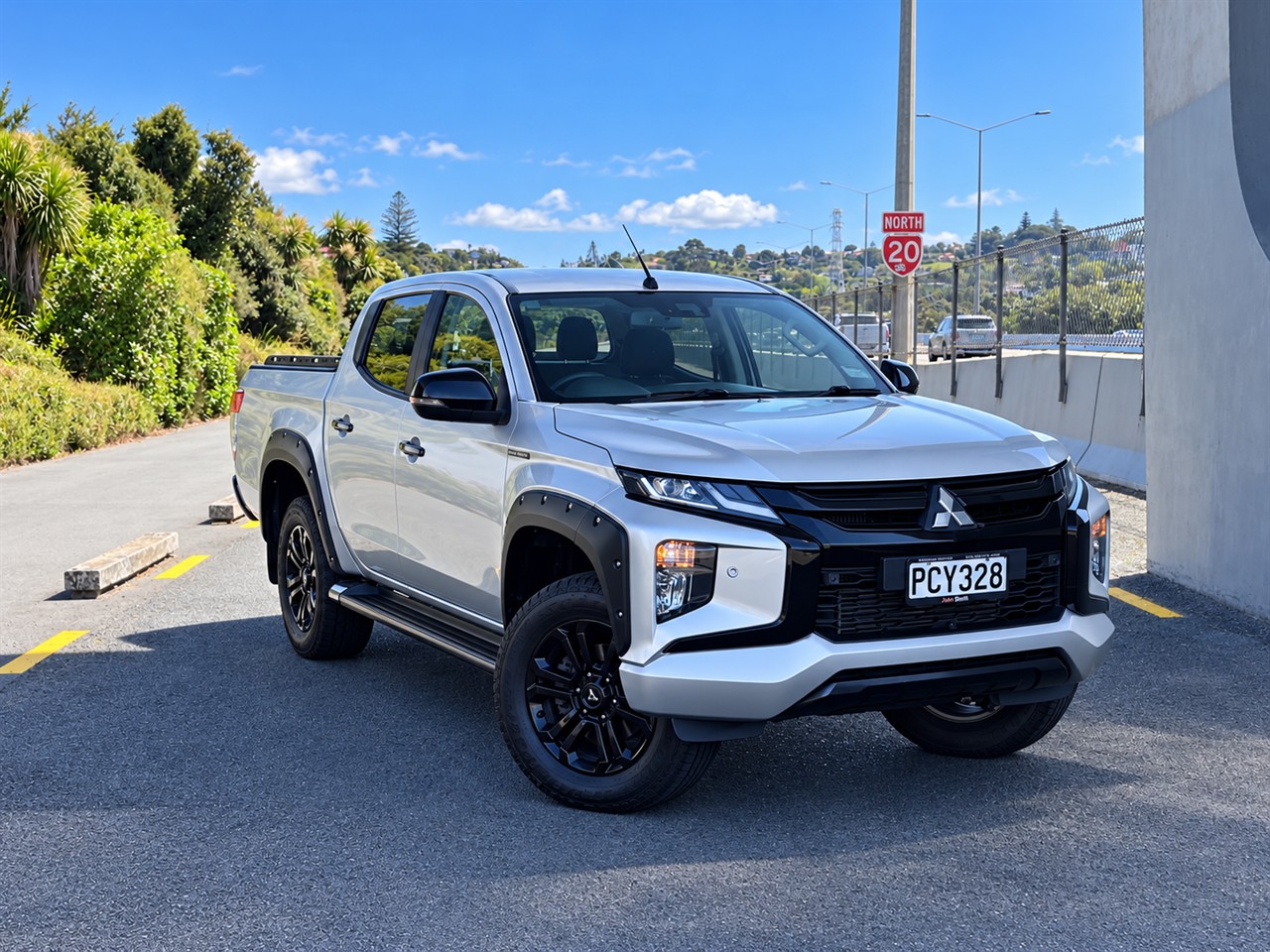 2022 Mitsubishi Triton