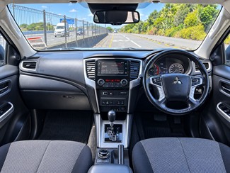 2022 Mitsubishi Triton - Thumbnail