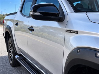 2022 Mitsubishi Triton - Thumbnail