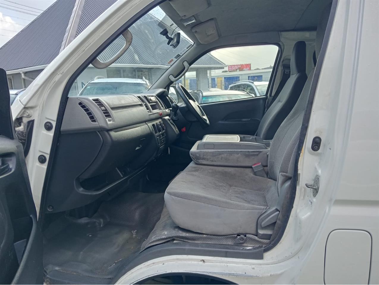 2008 Toyota Hiace