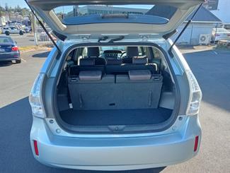 2012 Toyota Prius - Thumbnail