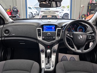 2016 Holden Cruze - Thumbnail