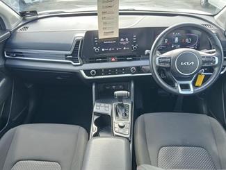 2022 Kia Sportage - Thumbnail