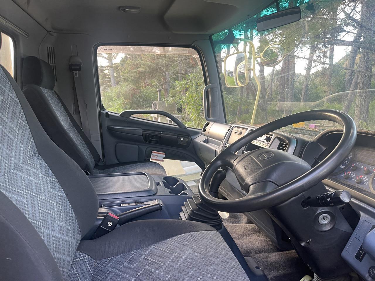 2007 Hino Ranger