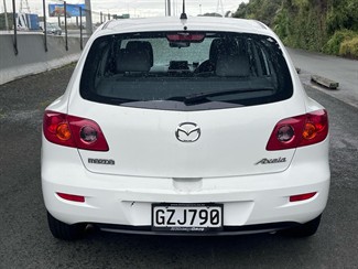 2004 Mazda Axela - Thumbnail