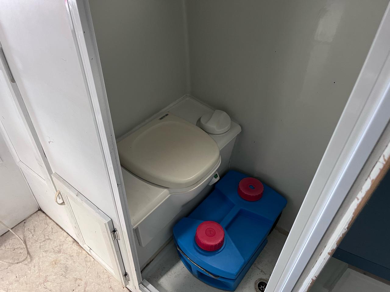 1996 Mitsubishi L300