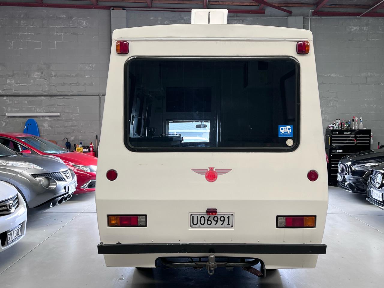 1996 Mitsubishi L300