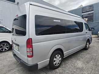 2006 Toyota Hiace - Thumbnail