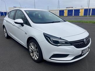 2017 Holden Astra - Thumbnail