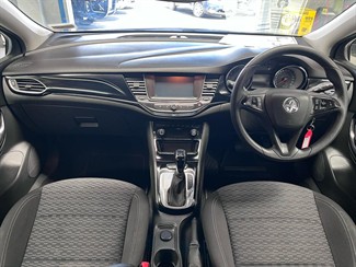 2019 Holden Astra - Thumbnail