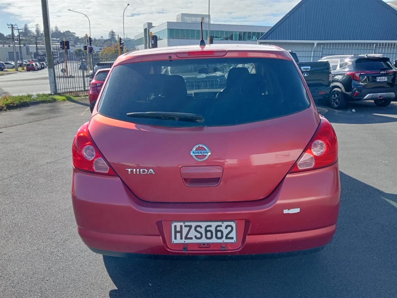 2006 Nissan Tiida