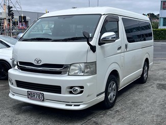 2009 Toyota Hiace - Thumbnail