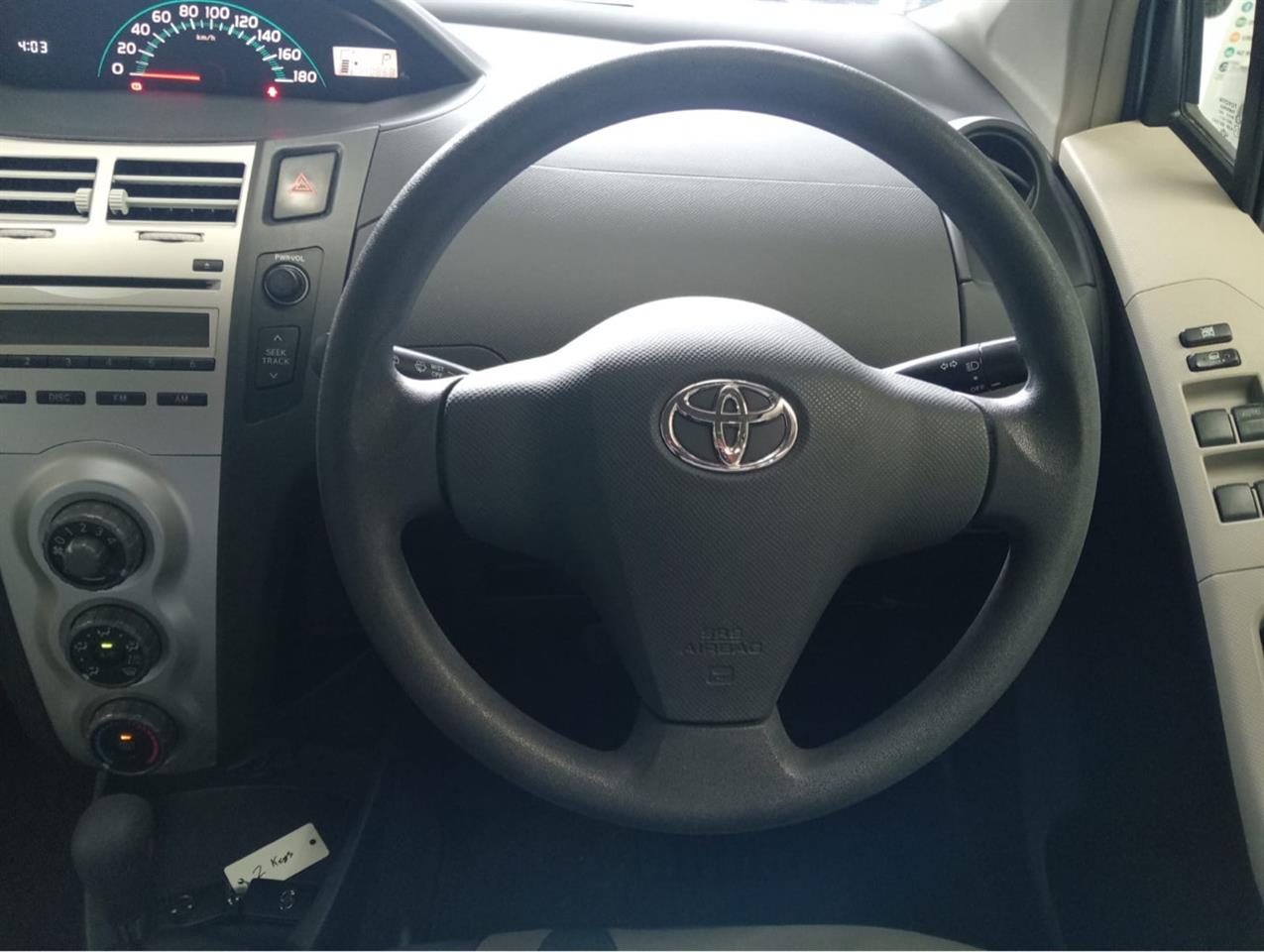 2007 Toyota Vitz