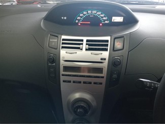 2007 Toyota Vitz - Thumbnail