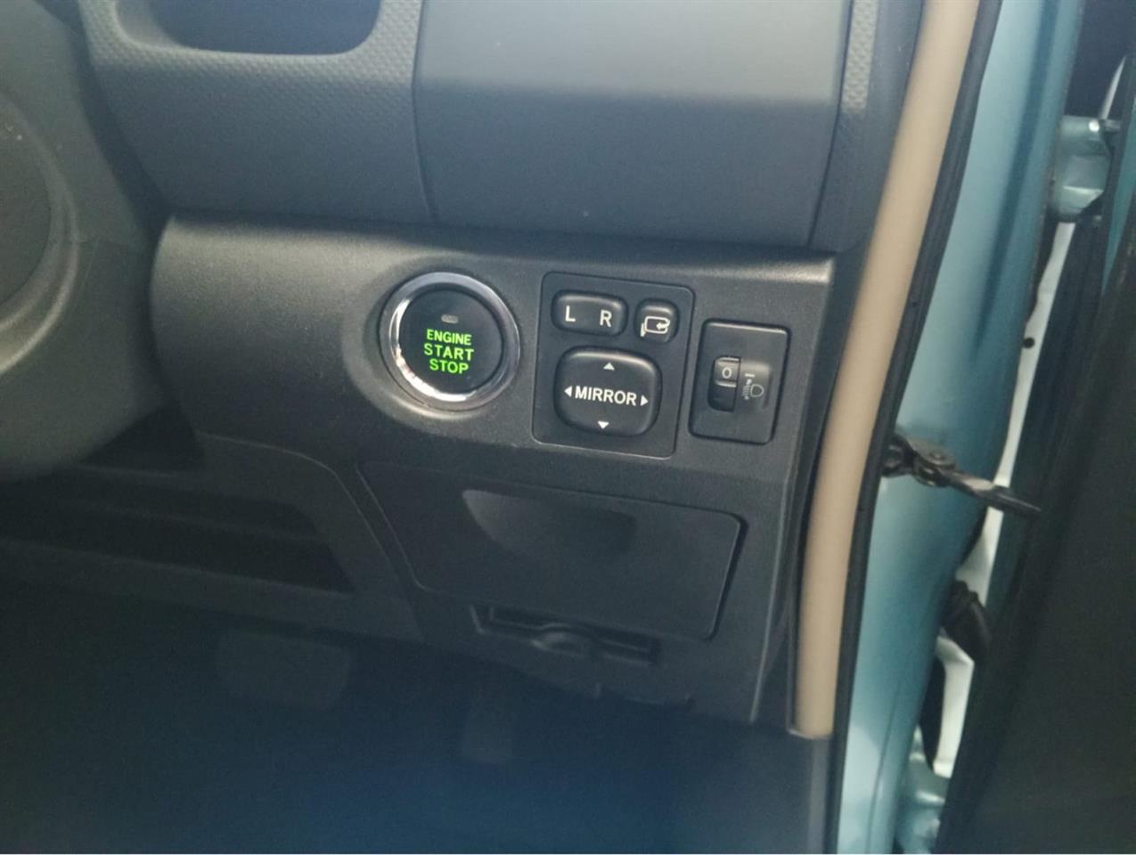 2007 Toyota Vitz