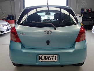 2007 Toyota Vitz - Thumbnail