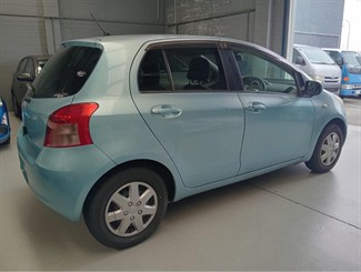 2007 Toyota Vitz - Thumbnail