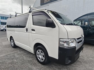 2018 Toyota Hiace - Thumbnail