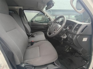 2018 Toyota Hiace - Thumbnail
